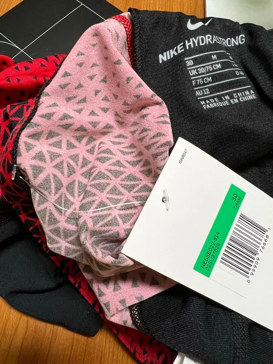 NIKE ナイキ