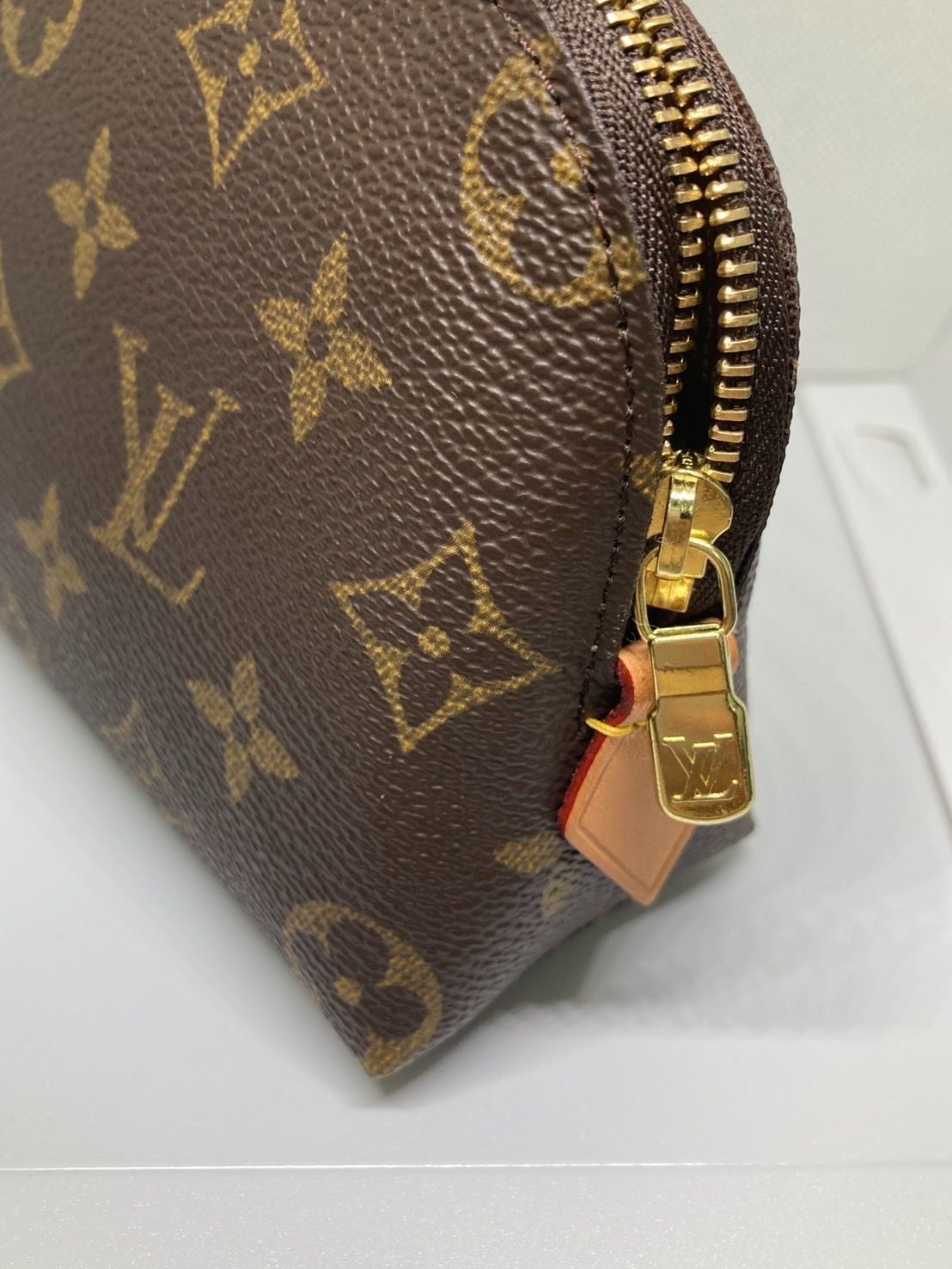 LOUIS VUITTON モノグラム M47515 コスメティック ポーチ ポシェット・コスメティック PM モノグラム｜ルイ・ヴィトン