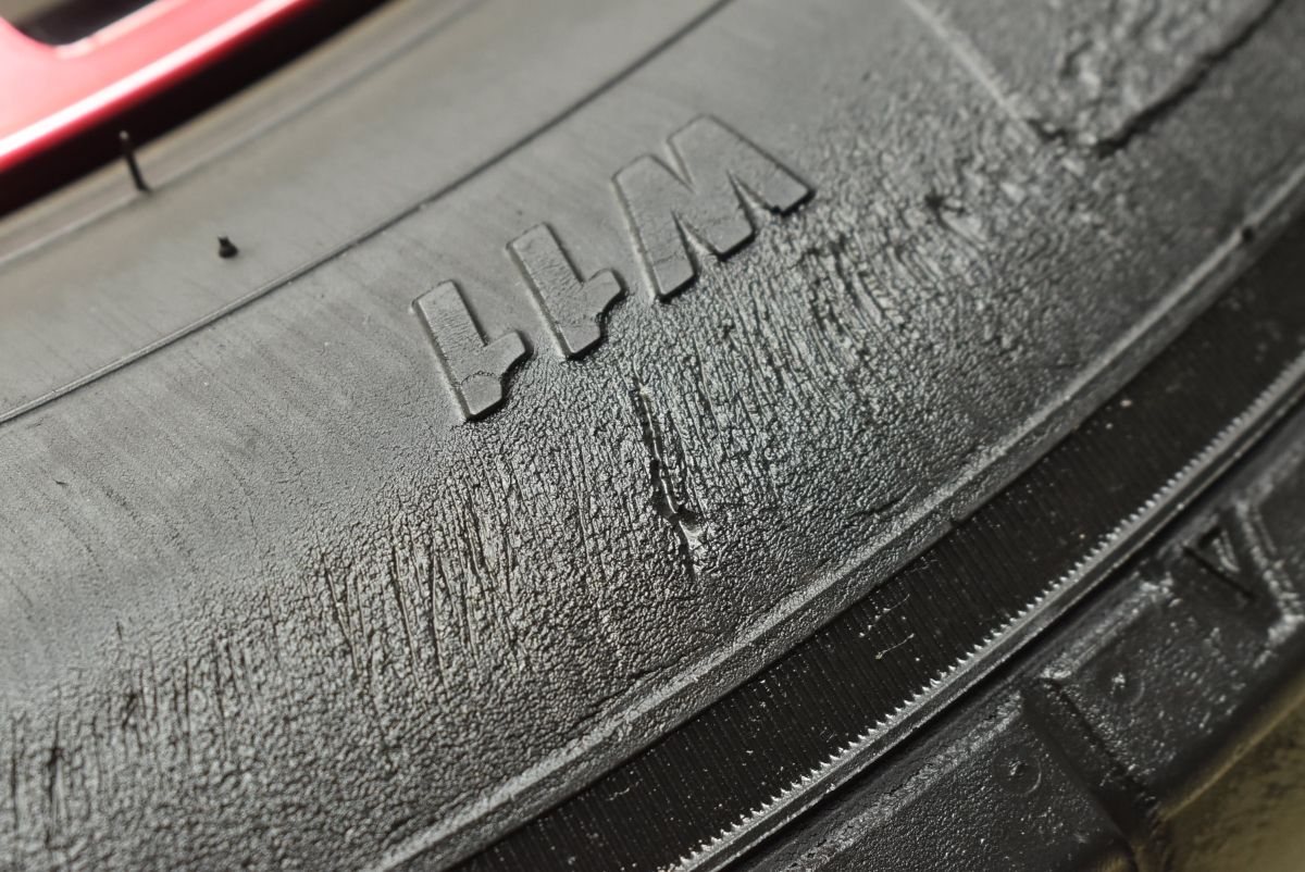 W11 215|60R17C