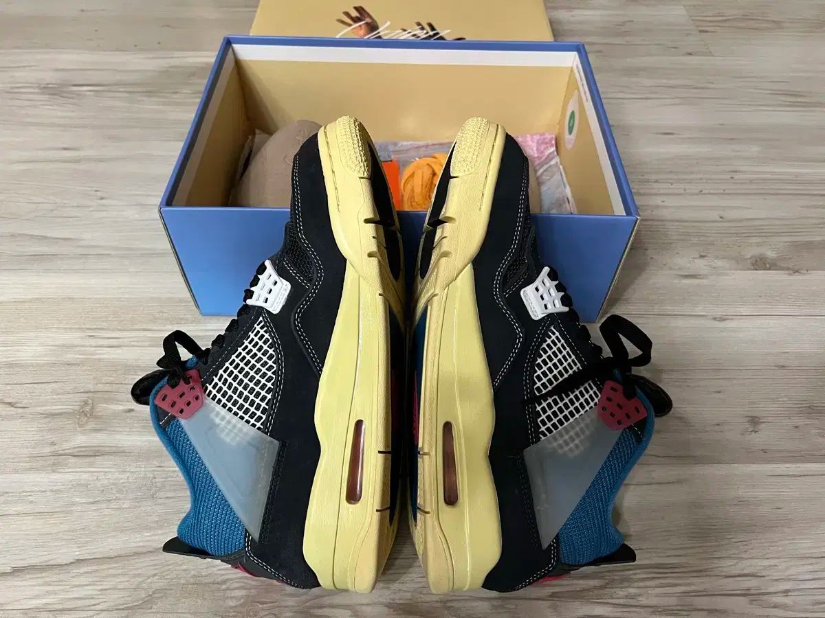 NIKE ナイキ ユニオン ジョーダン 4 270