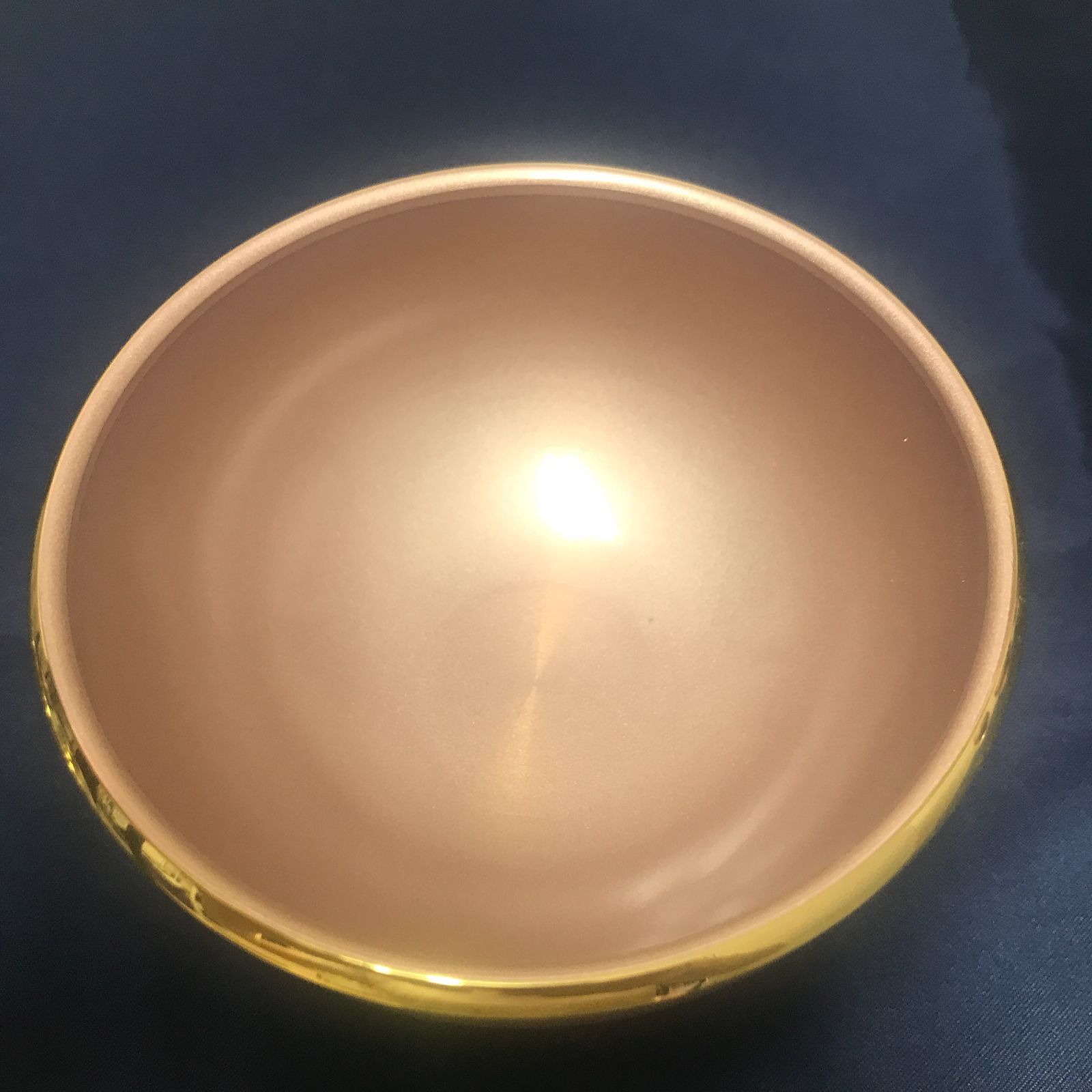 ピンク