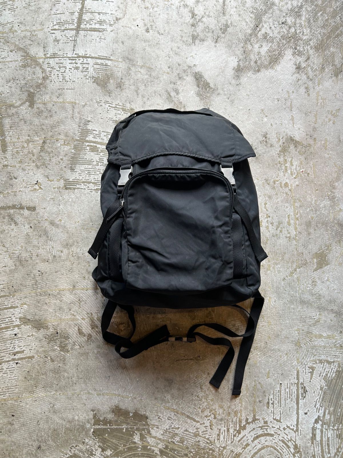 黒*こ様 コヤンイサムチョン　ハンドメイド　ファーバッグ　黒　サンダーちゃん　ツ 黒*こ様 コヤンイサムチョン ハンドメイド ファーバッグ 黒 サンダー