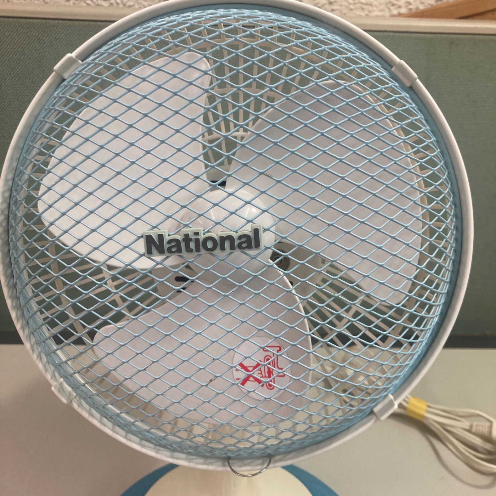 昭和レトロ　national　卓上扇風機 扇風機 昭和レトロ 首振り 卓上扇風機 National F-R182U - メルカリ