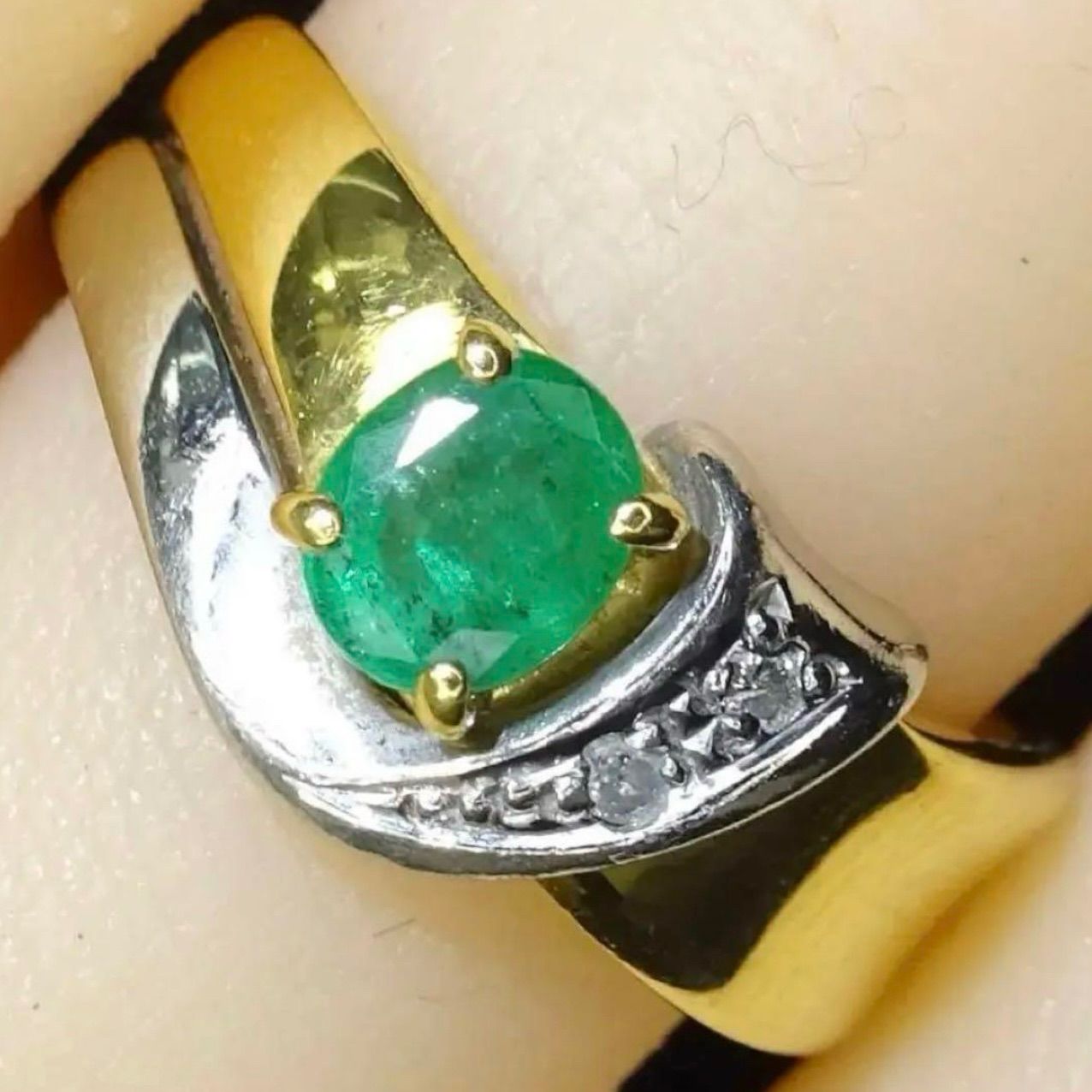 エメラルド　プラチナ900 Ｋ18 18金 K18 ゴールド GOLD 750 プラチナ pt900 天然エメラルド0.40ct