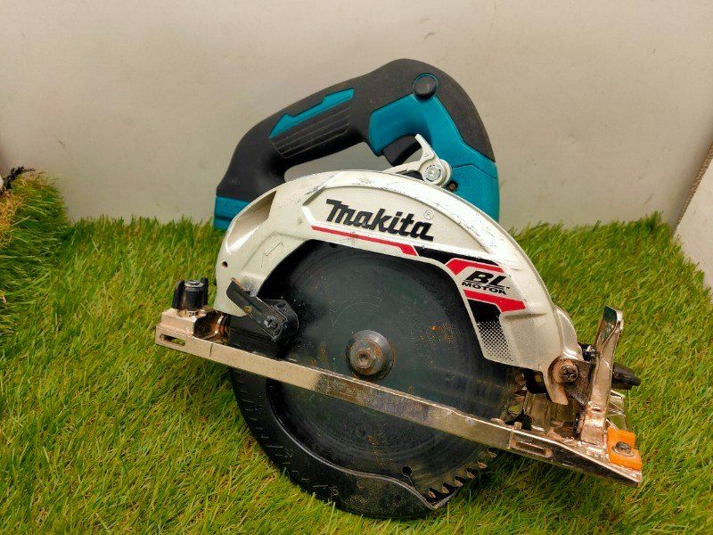 マキタ 165mm充電式マルノコ 本体のみ|バッテリー 充電器別売 青 HS631DZ 動作 済み