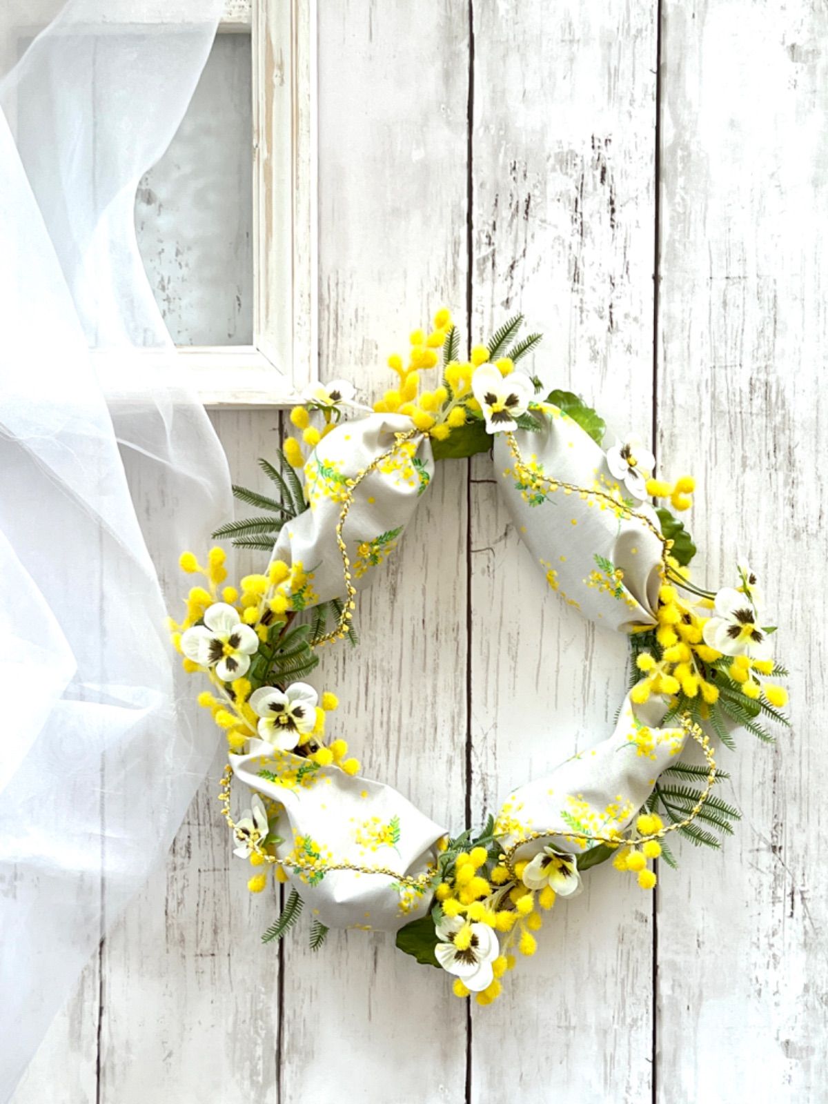 森の木の実のリース　no.192 ミモザのスクエアリース 森の木の実のリース no.192