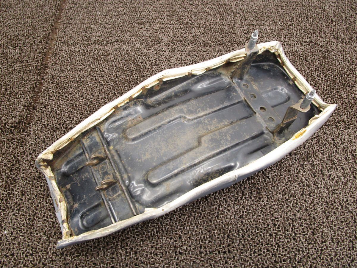 CBM72 シート A5813 CBM72 ホンダ CBM72E ドリーム キャブ車 TYPE2 BRIGHTFACE_UK