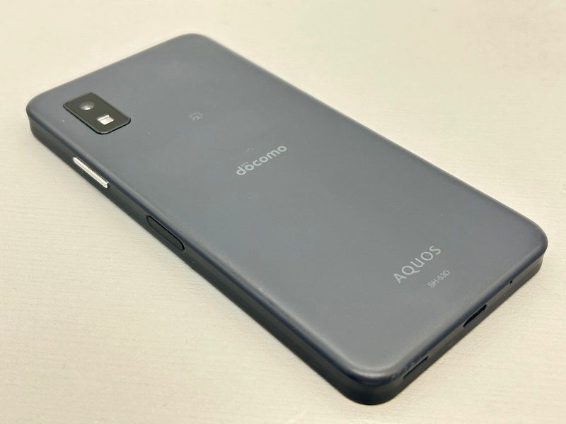 【美品】　docomo AQUOS wish3 SH-53D スマートフォン AQUOS 新品 docomo wish3 SH-53D 白 ホワイト SIMロック解除済