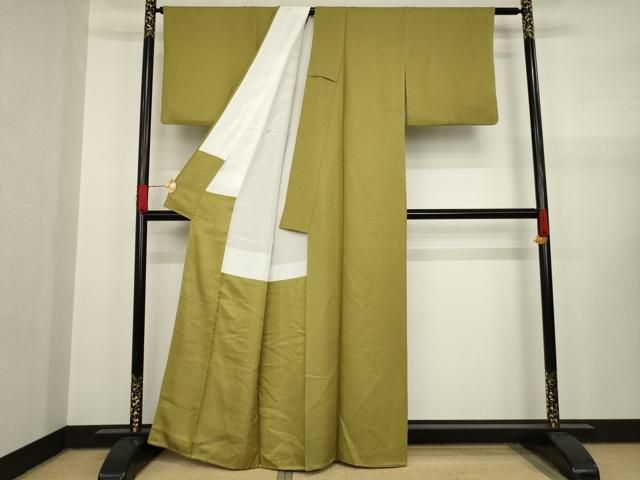 平和屋着物○上質な色無地 葉尽くし地紋 青朽葉色 正絹 逸品