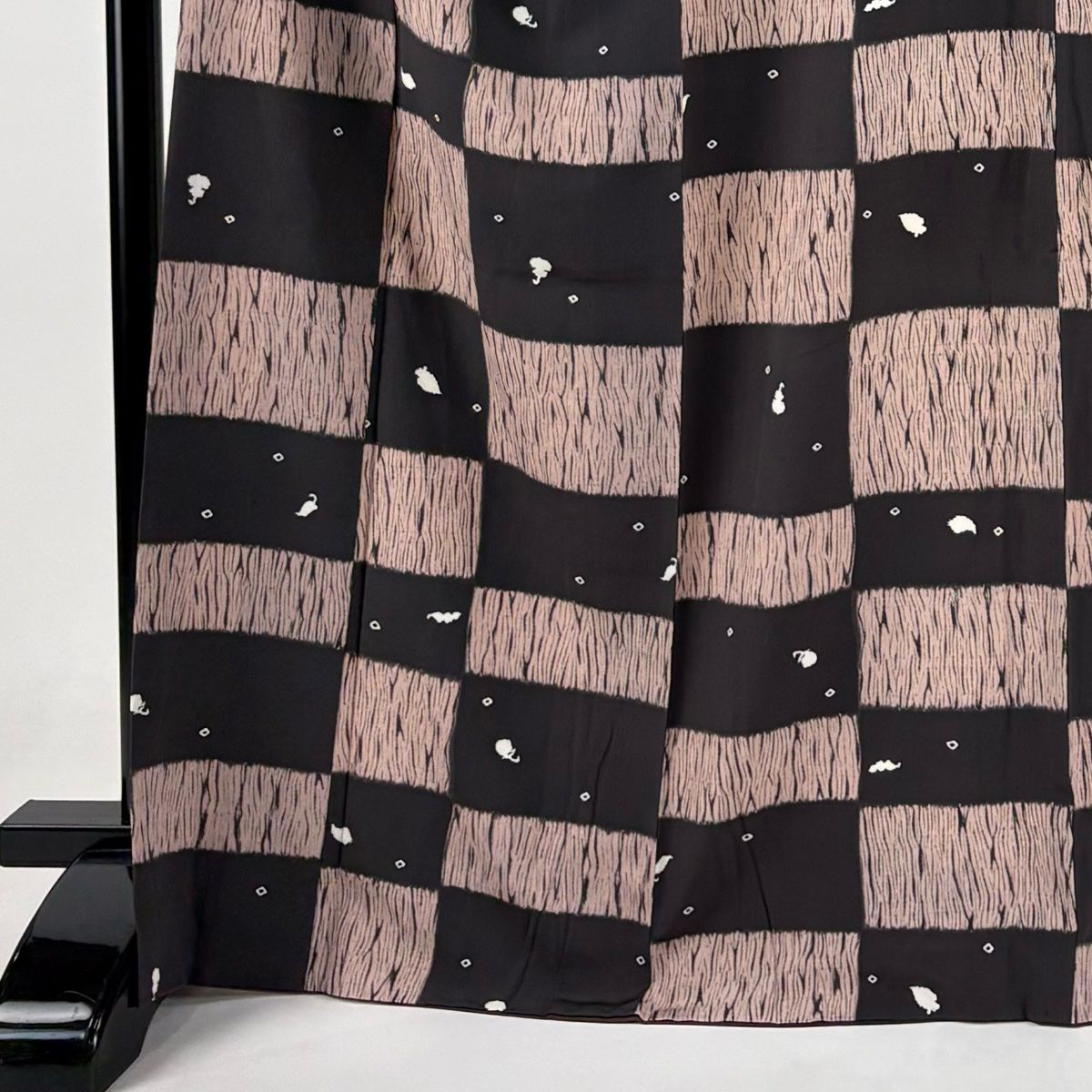 機能的な 小紋 身丈167cm 裄丈66.5cm M 袷 変わり市松 生り物 茶紫 正絹 名品