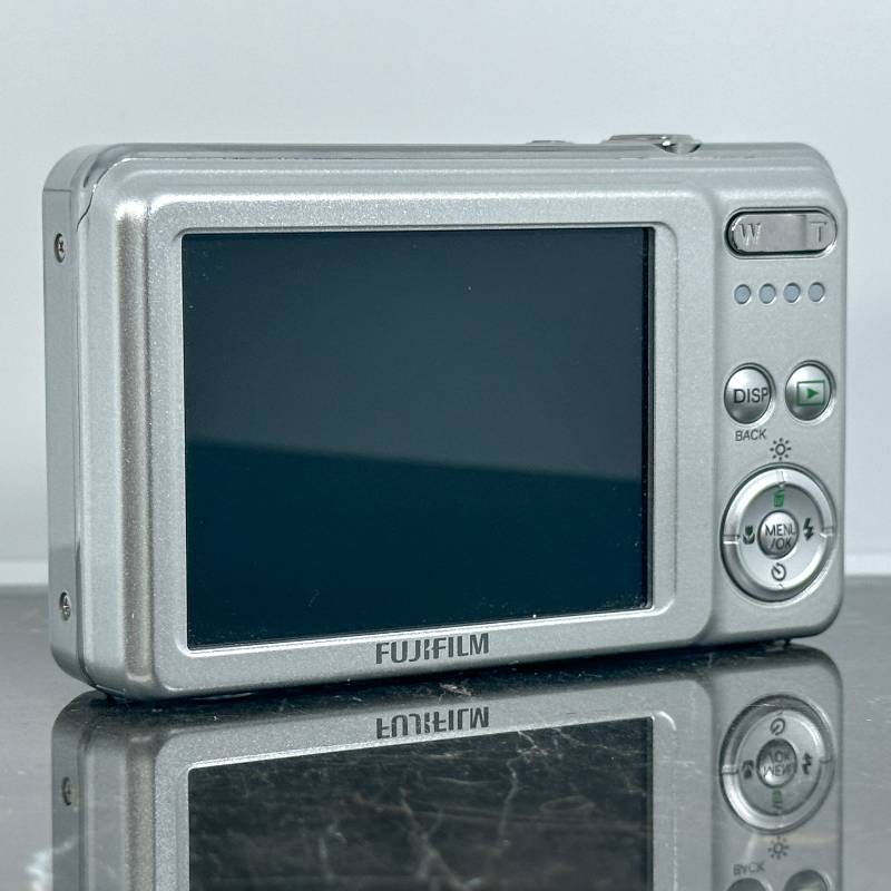 FUJIFILM 富士フイルム FinePix ファインピックス J30 シルバー