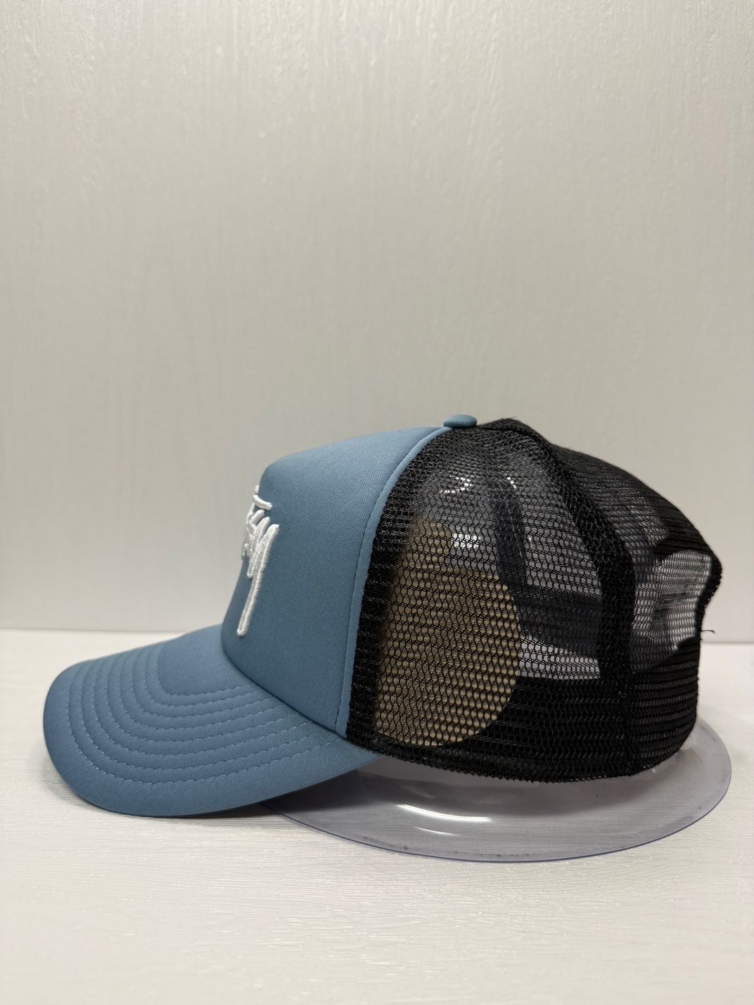 ステューシー ドラゴン グラフィックロゴ スナップバックメッシュキャップ STUSSY - Stussy ドラゴン グラフィックロゴ スナップバック