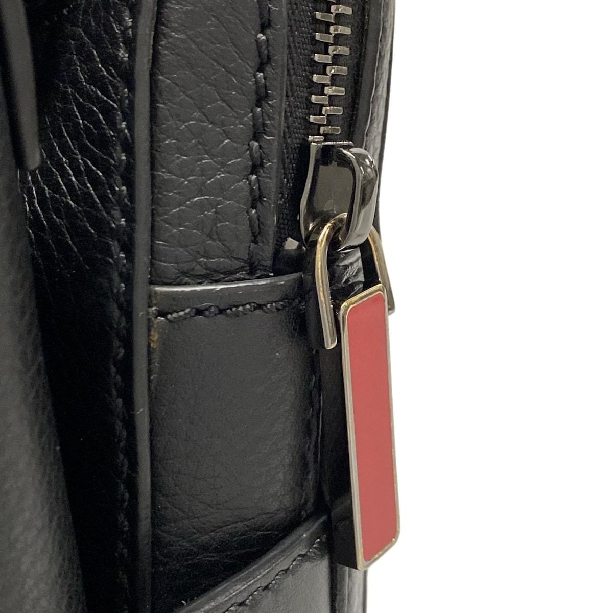 CHRISTIAN LOUBOUTIN(クリスチャンルブタン) ショルダーバッグ