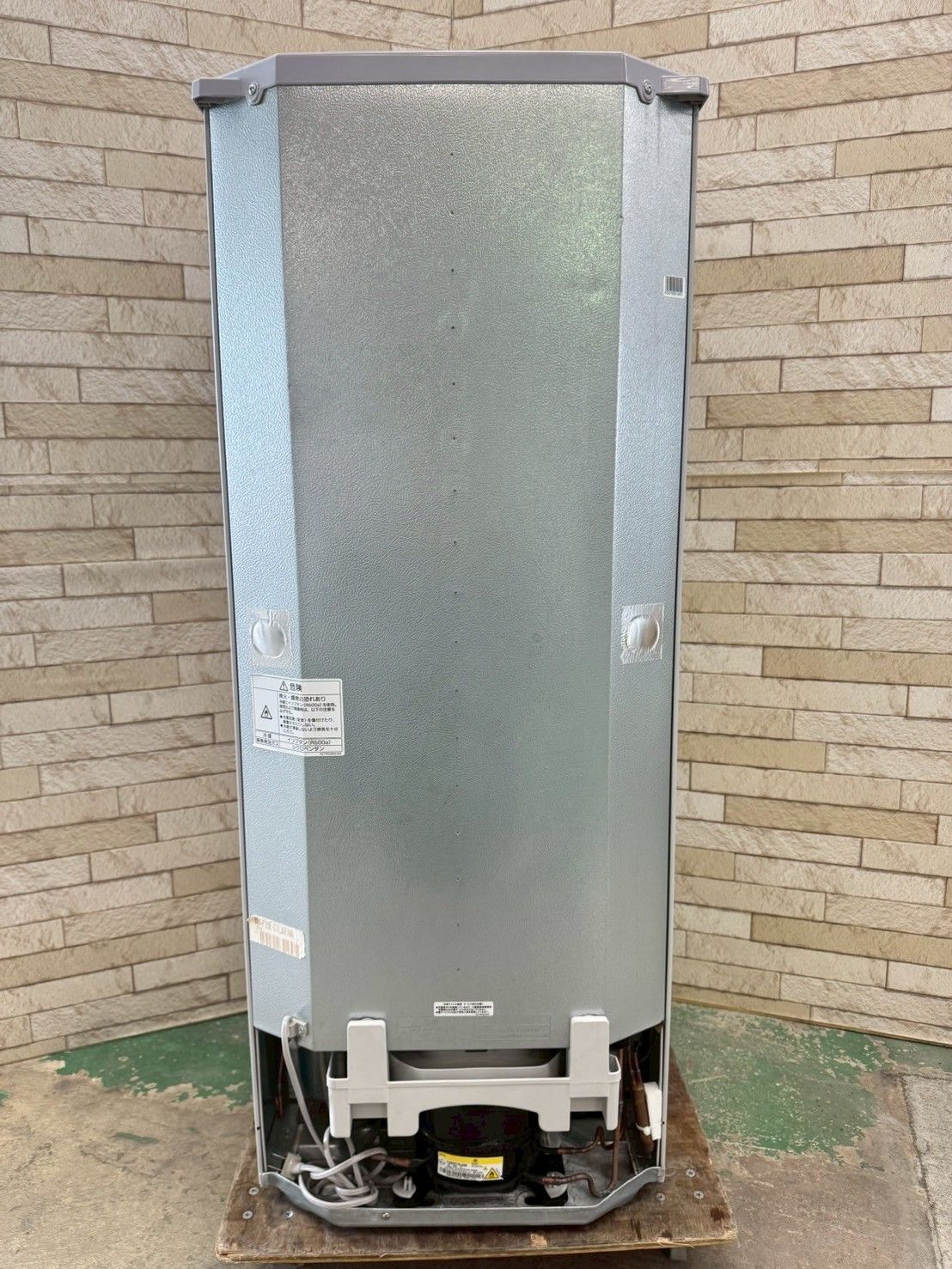 大阪送料無料★3か月保障付き★冷蔵庫★2020年★MR-P15E★IR-634 大阪送料無料☆3か月保障付き☆冷蔵庫☆三菱☆2ドア☆2020年☆MR