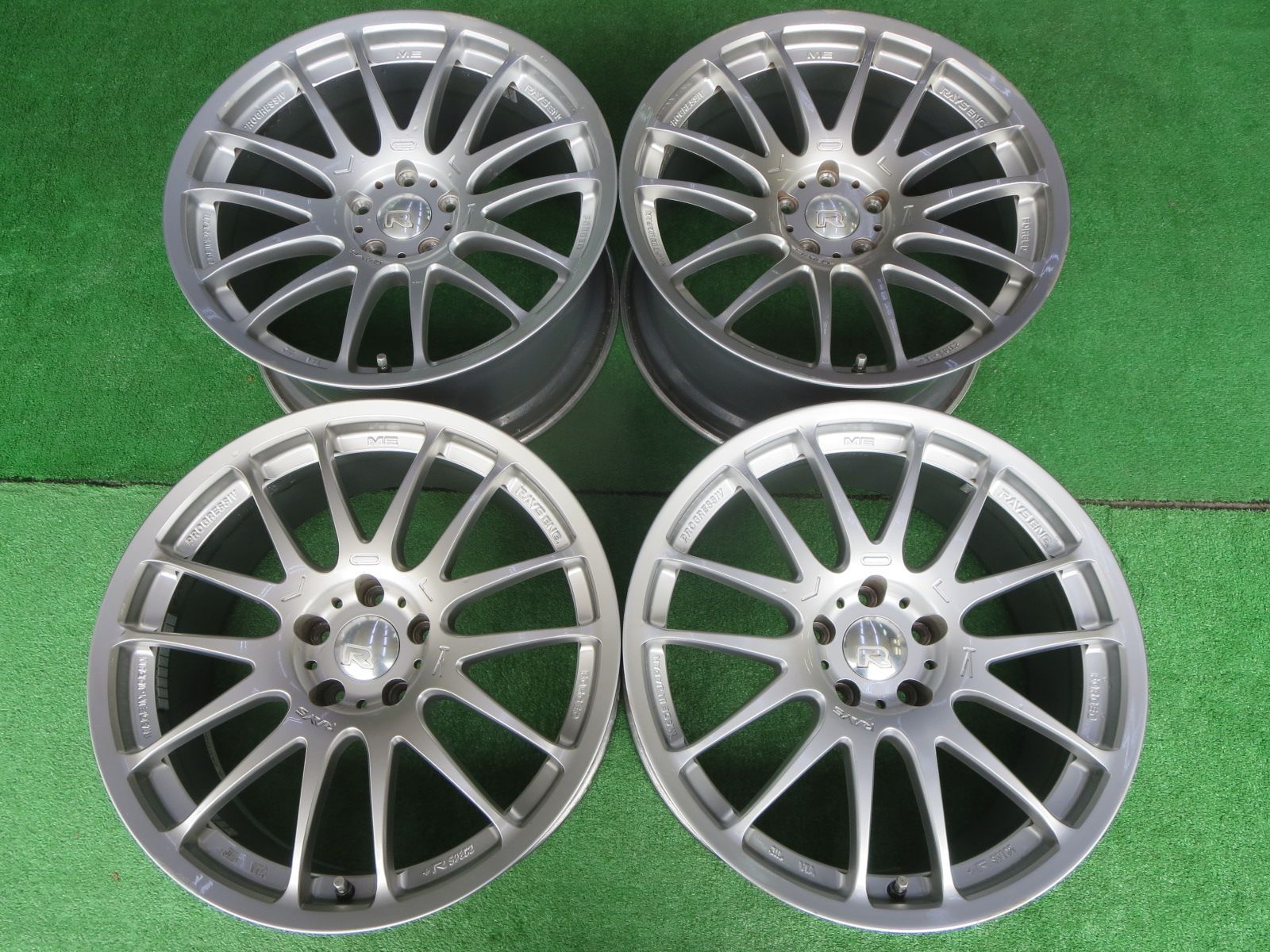 レイズ プログレッシブME 8.5J/9.5J-19 鍛造モデルになります