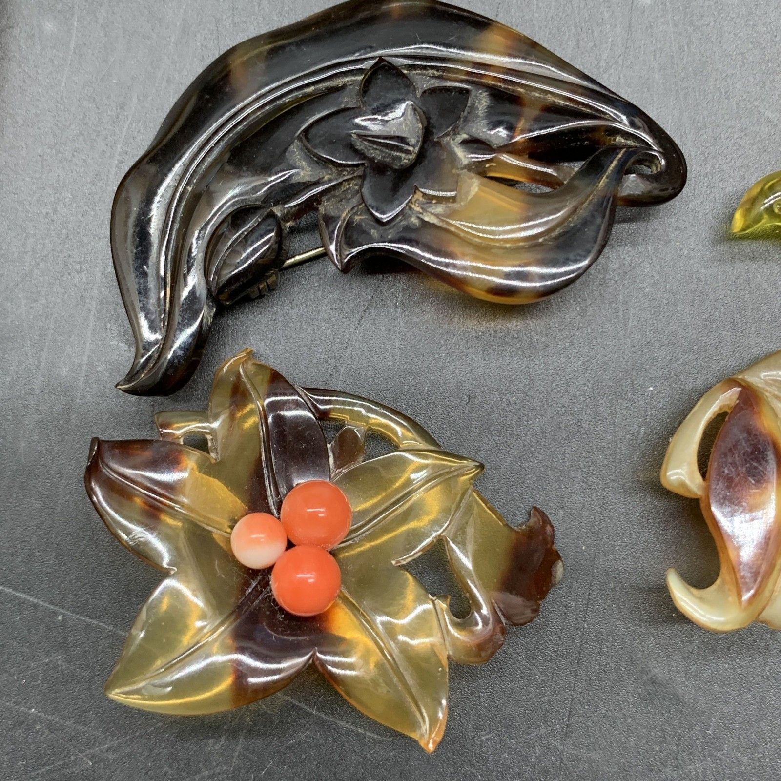 O316 べっ甲柄 アクセサリーまとめ 重量41g ブローチ ネックレス