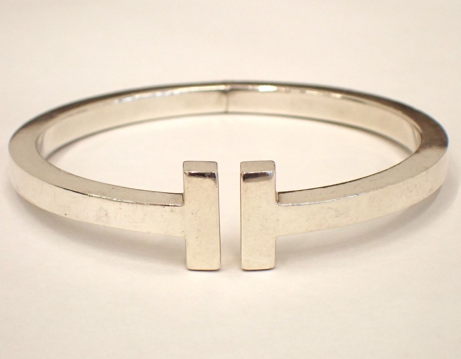 TIFFANY&Co.ティファニー Ag925 Tスクエア バングルブレスレット TIFFANY&Co. ティファニー シルバーAg925 Tスクエア バングル