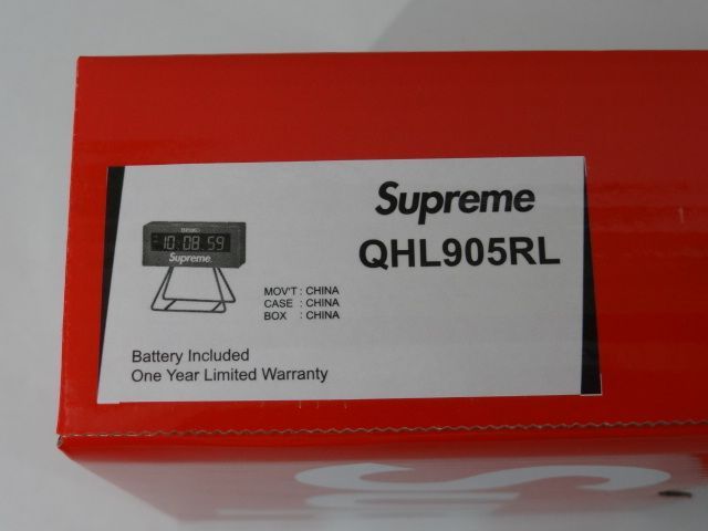 SEIKO Supreme QHL905RL レッドデジタル時計 Seiko Supreme Collaboration Marathon Digital LCD Alarm Clock