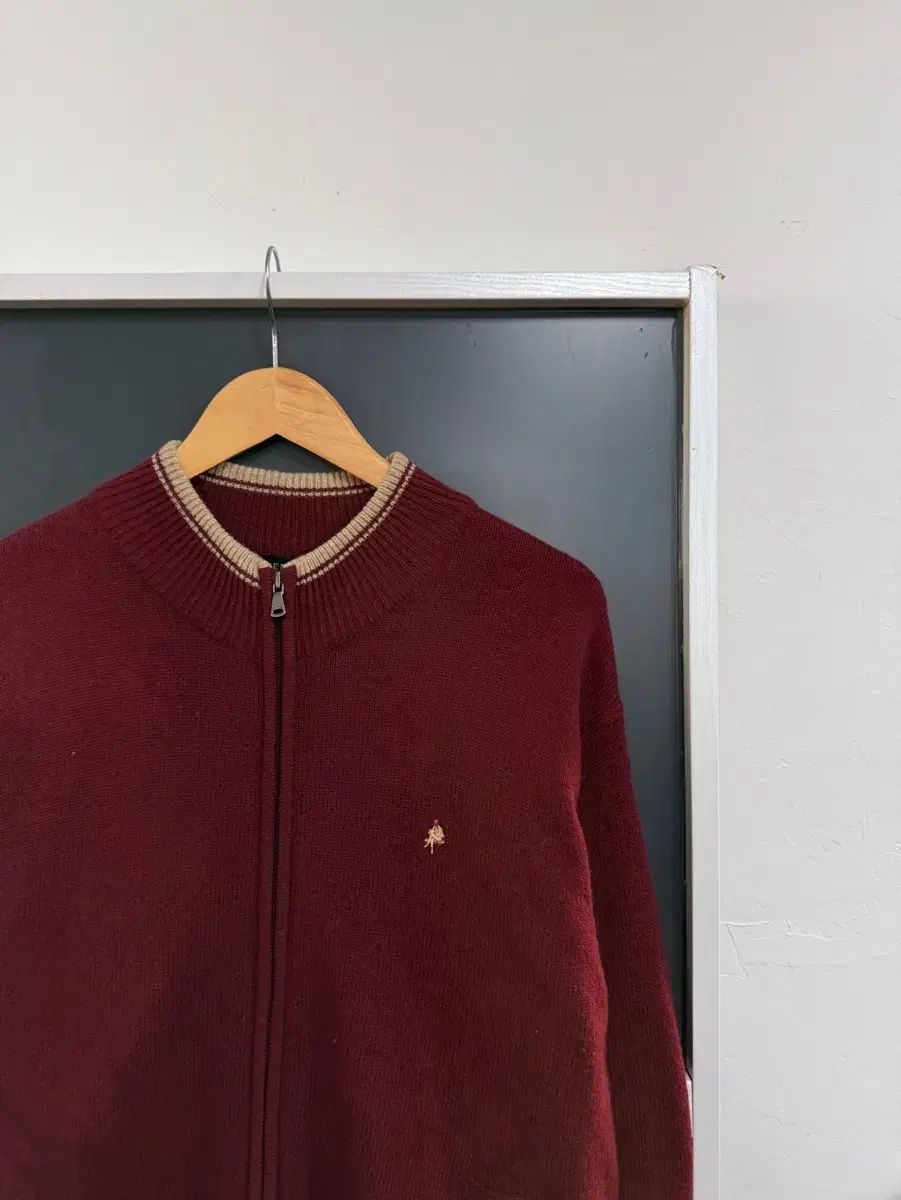 【雷市場（ポンジャン）商品韓国直送】 L OLZEN(オルゼン) スノール ロゴ フルジップアップ ニット セーター