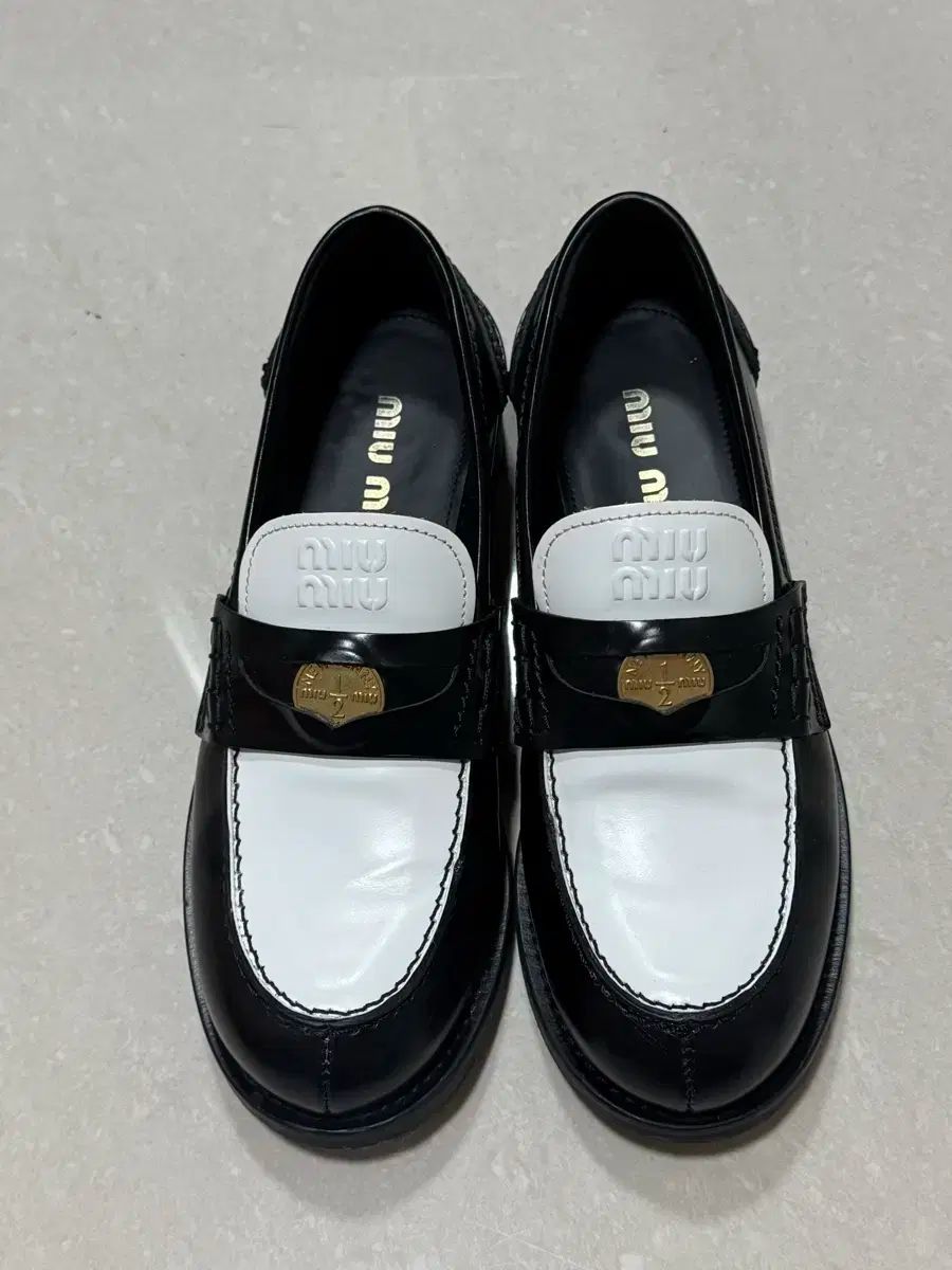 miumiu ペニーローファー/40サイズ miumiu Penny loafer miumiu ペニーローファー/40サイズ
