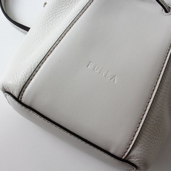 極美品 FURLA フルラ MIASTELLA mini バケットバッグ/ライトグレー