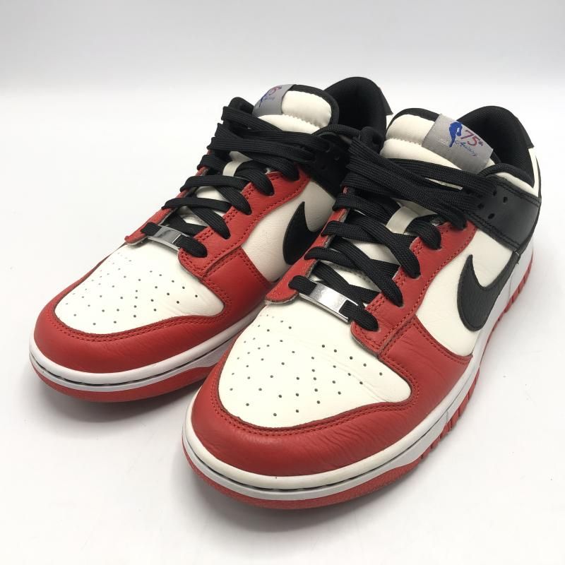 【中古】NBA × NIKE Dunk Low EMB 75th Anniversary Chicago Bulls スニーカー 28cm DD3363-100 レッド ホワイト ブラック ナイキ[10]