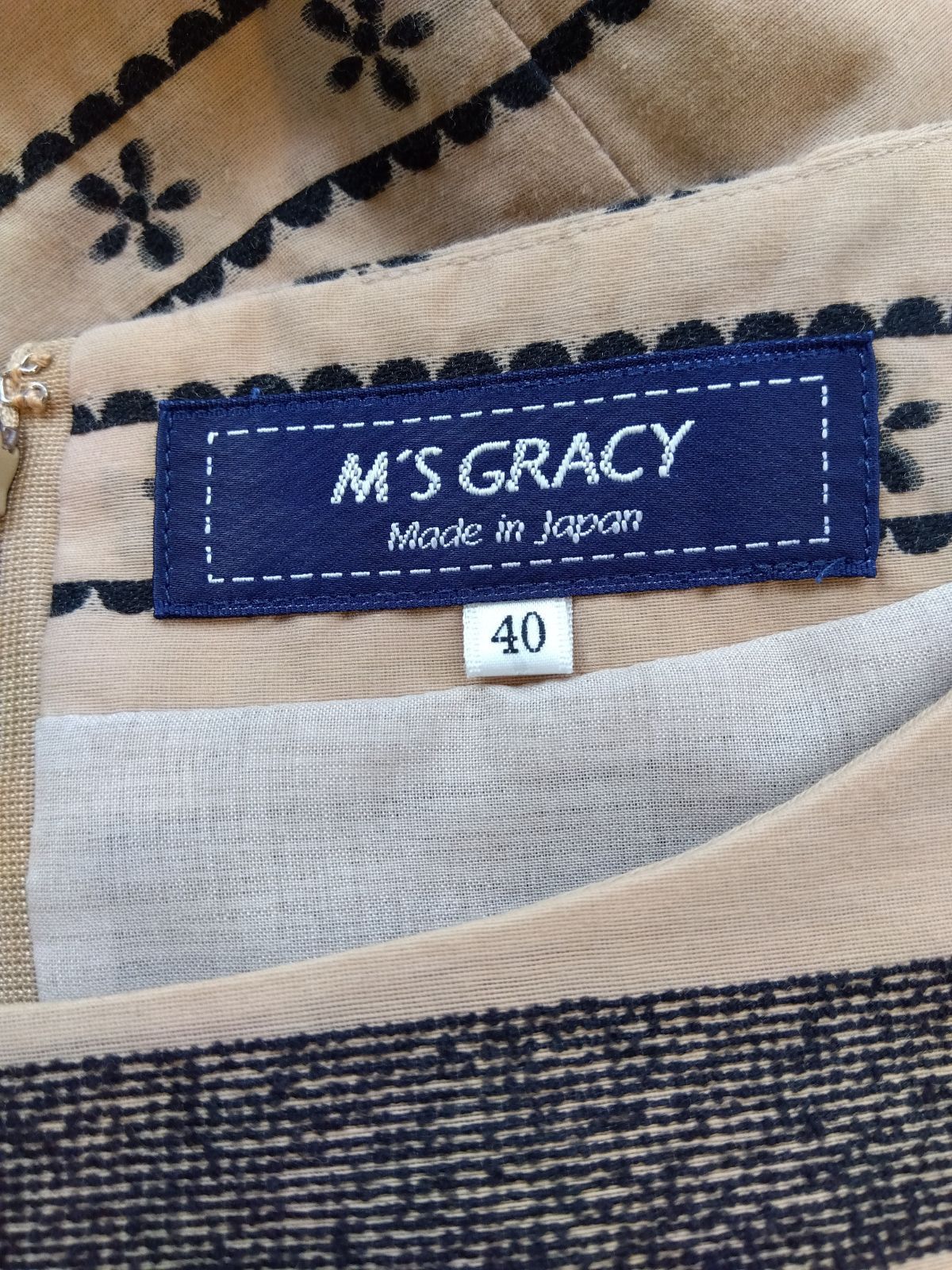 良品☆エムズグレイシー ワンピース カットワーク 花柄 リボン 切り替え 日本製 M08【美品】M'S GRACY エムズグレイシー ワンピース リボン 花