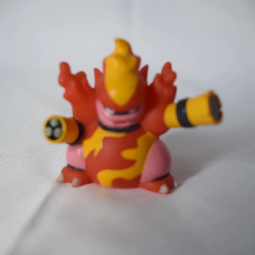 ポケモン　フィギュア　指人形　ブーバーン　キッズ　色違い ポケモン フィギュア 指人形 ブーバーン キッズ 色違いの通販 by