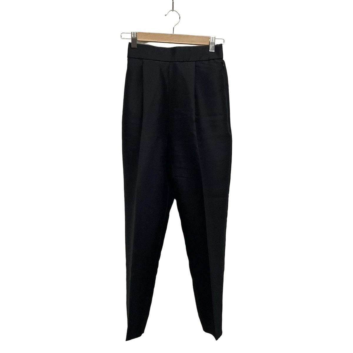 yori セレモニーピンタックパンツ ネイビー 34 専用ですyori セレモニーピンタックパンツ 34 yori サテンパンツ 34