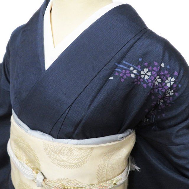本場 大島紬 着物 中古 正絹 袷 ラベル付き 絞り 波に桜模様