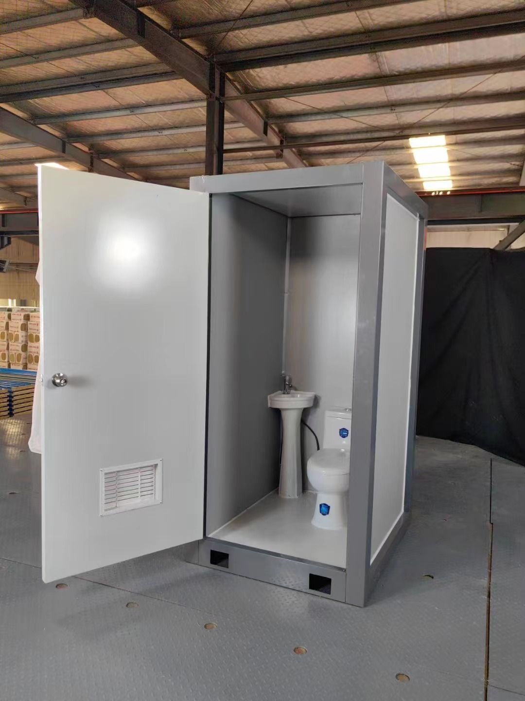 仮設トイレ 簡易水洗 1.1*1.3*2.5m 工事現場 建築現場 公園 置場 アウトレット 洗面台付き シャワー付き 直接引き取り 全国配送OK