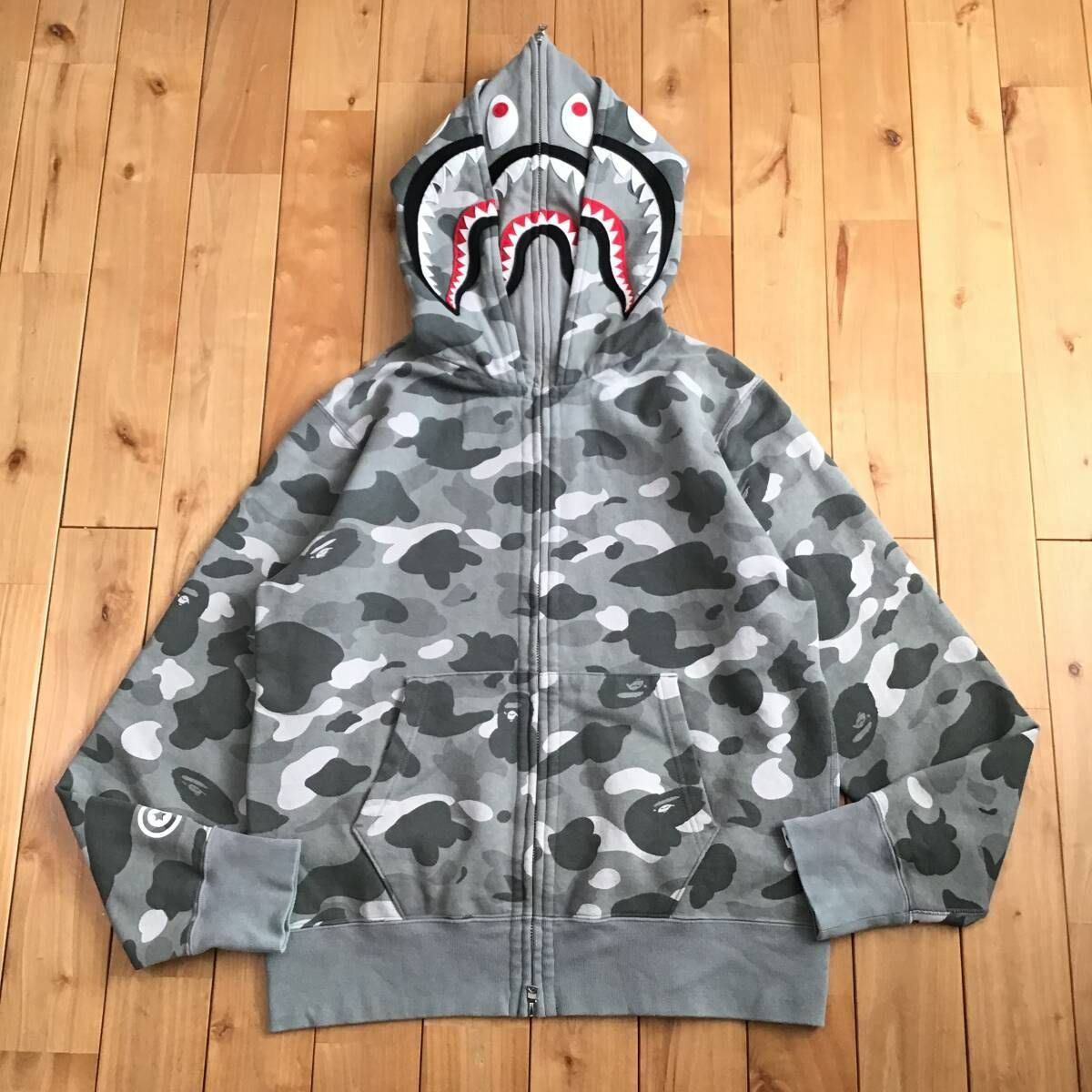 A Bathing Ape ダブルカラー迷彩パーカー M A Bathing Ape 】迷彩柄シャークダブルフーディーパーカー M