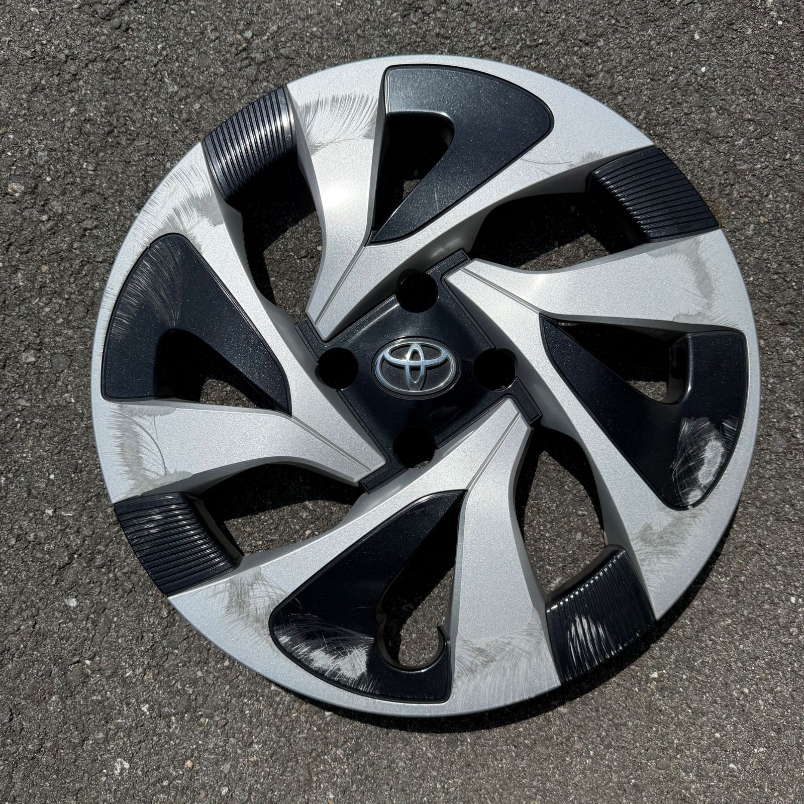 トヨタ TOYOTA アクア NHP10 スタイルブラック 純正 15インチ ホイール 