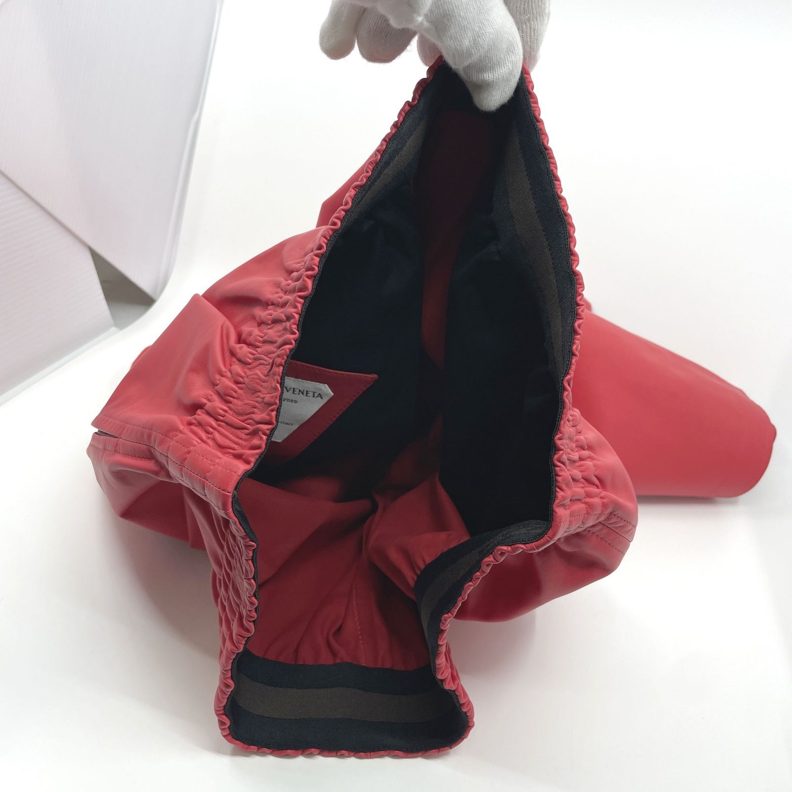 ボッテガヴェネタ レザーショートパンツ