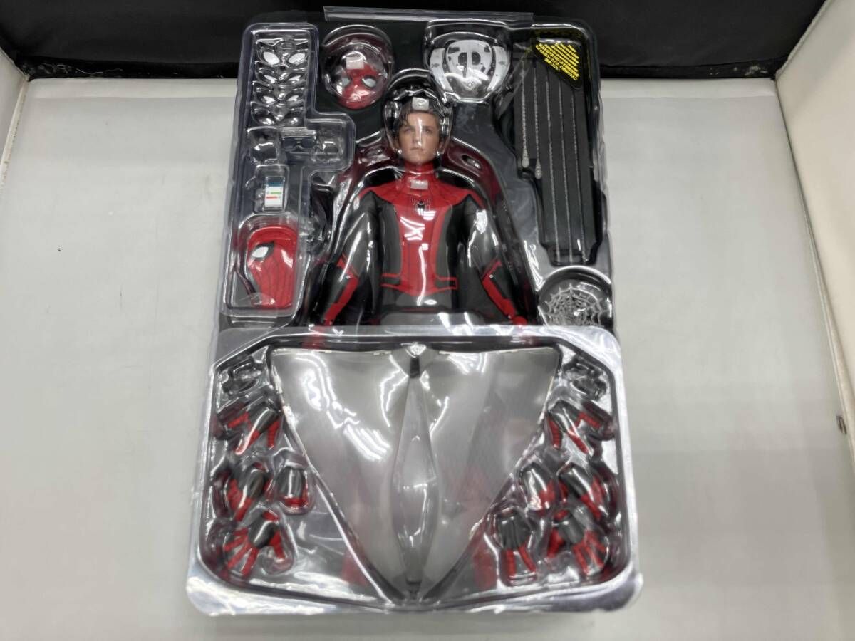 送料無料。  現状品 ホットトイズ スパイダｰマン アップグレｰドスｰツ版 1 6 ムｰビｰ･マスタｰピｰス スパイダｰマン ファｰ･フロム･ホｰム 【特価】