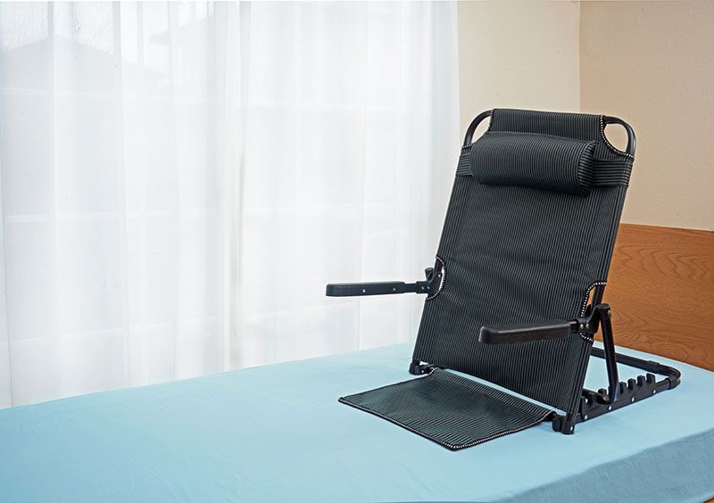 肘掛け付きリクライニング背もたれ 7段階調節機能付き 座椅子 背もたれ 枕付き コンパクト 折りたたみ 介護 アウトドアでも