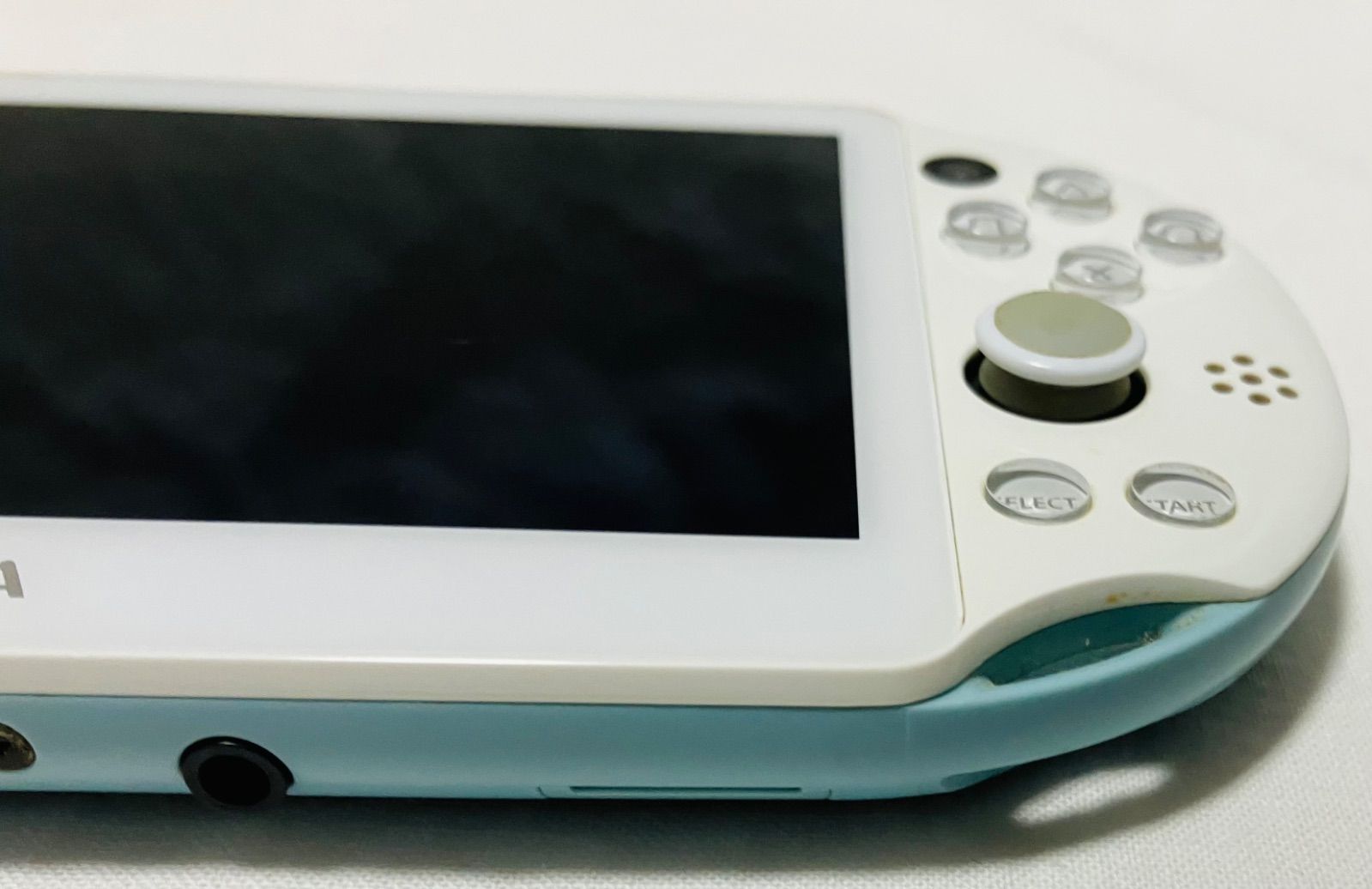 PlayStation®Vita（PCH-2000シリーズ） Wi-Fiモデル PCH-2000