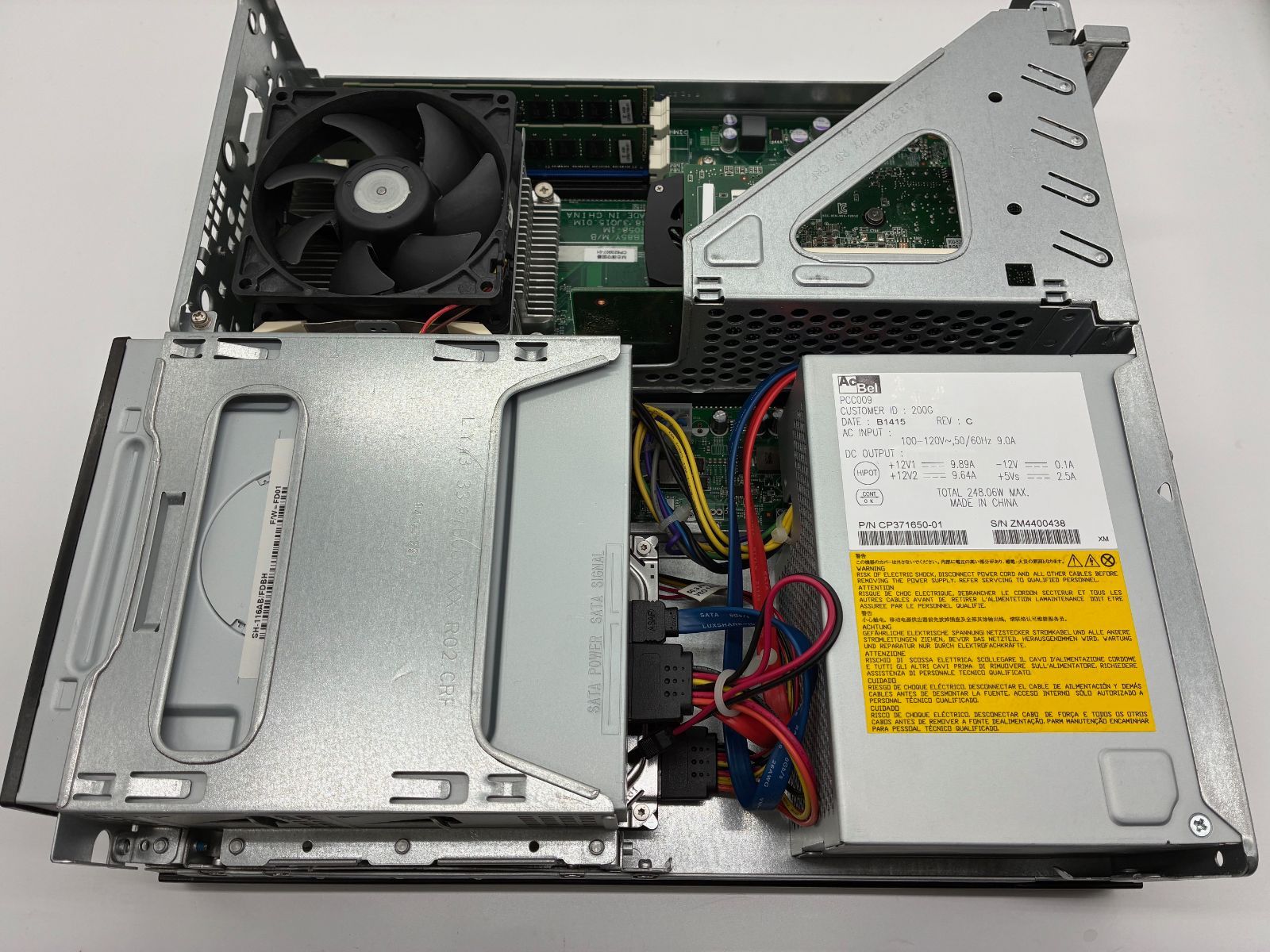 富士通 CELSIUS J530/Xeon E3 1225 v3 3.2GHz/4GB/HDD250GB/DVDRW/CDRW/OS無【山形出荷】 富士通 CELSIUS J530 Xeon E3-1225 v3 3.2GHz 8GB 500GB(HDD) Quadro