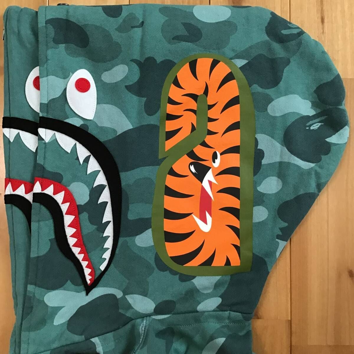 Color camo green ダブル シャーク パーカー Mサイズ Double
