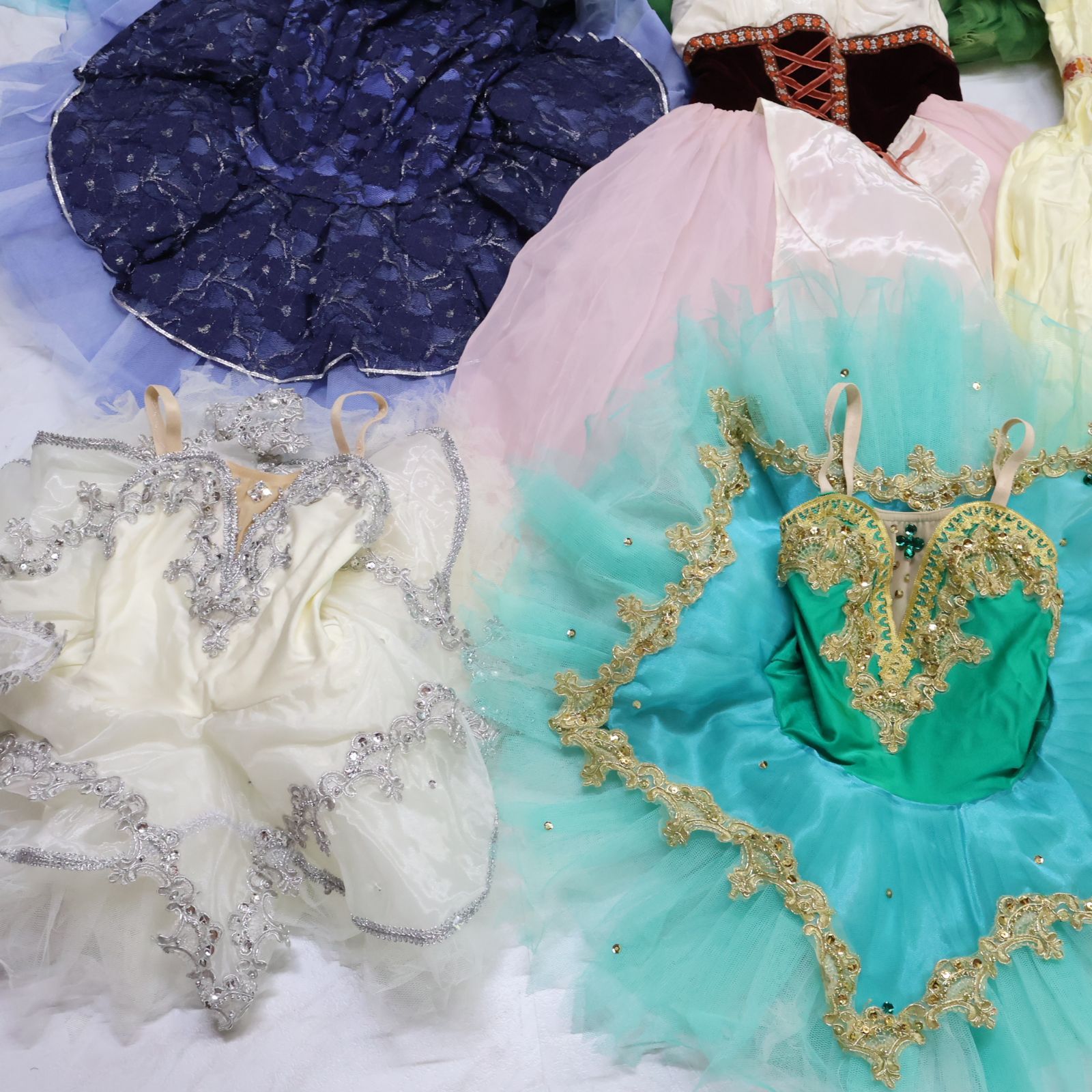 水色のチュチュドレス ロマンティックチュチュ 13着セット売り。 バレエ衣装 まとめ売り】全13点セット チュチュ ロマンティック