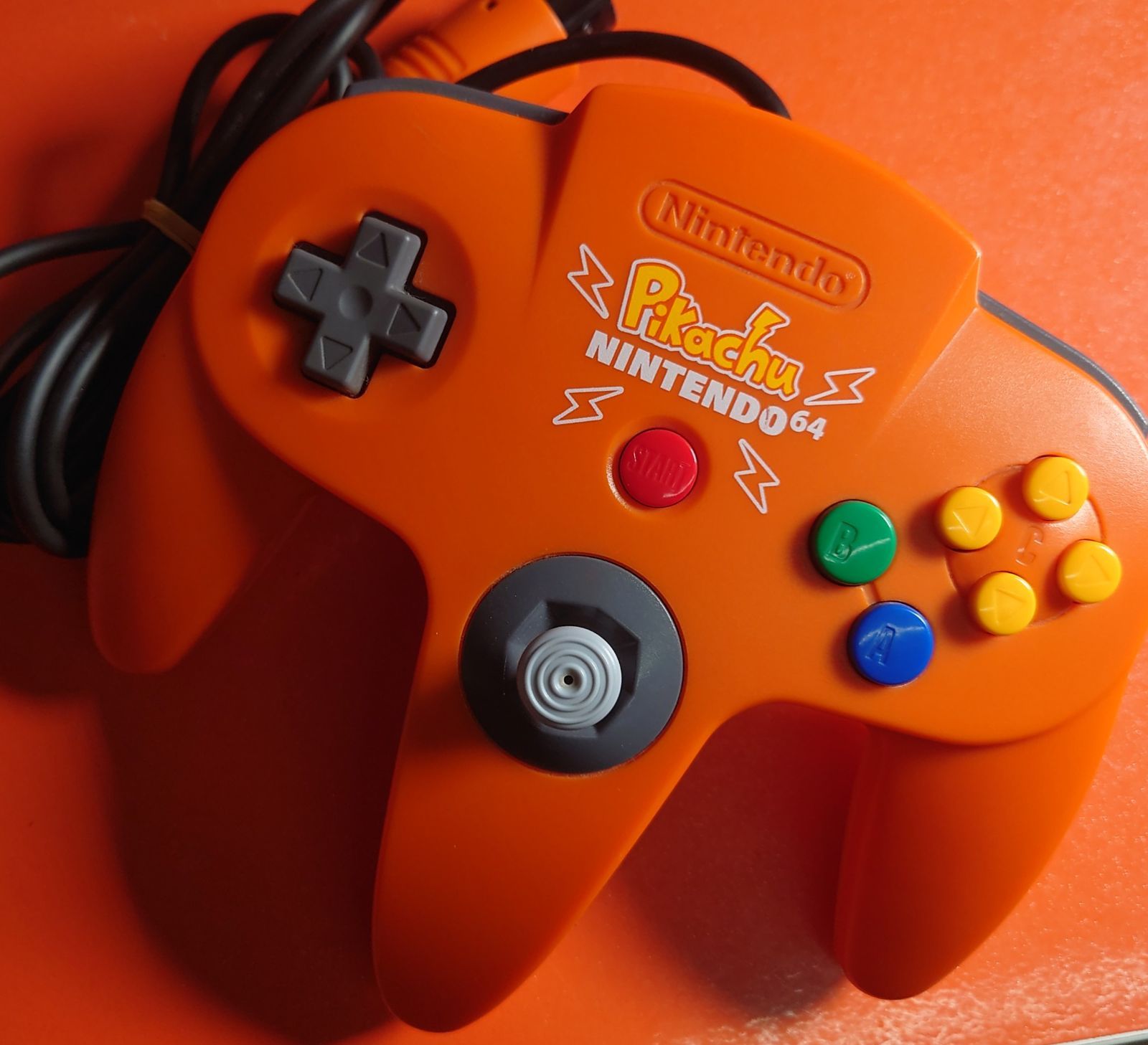 ピカチュウN64コントローラ オレンジ N64 ピカチュウN64コントローラ オレンジ N64 ピカチュウ