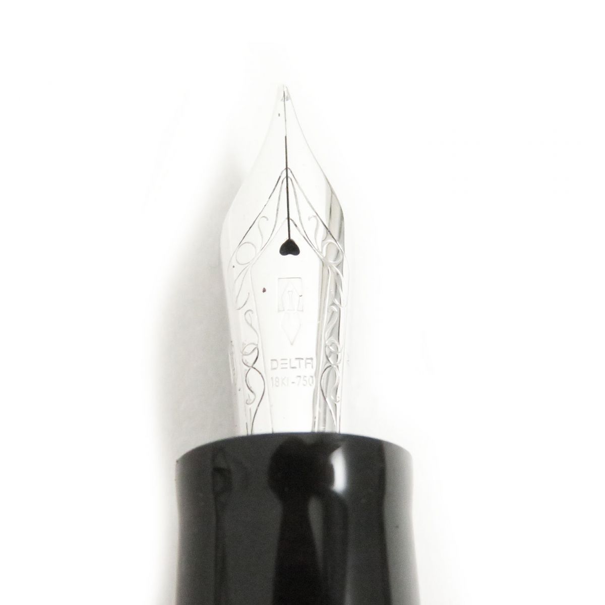 ドルチェヴィータ フェデリコ