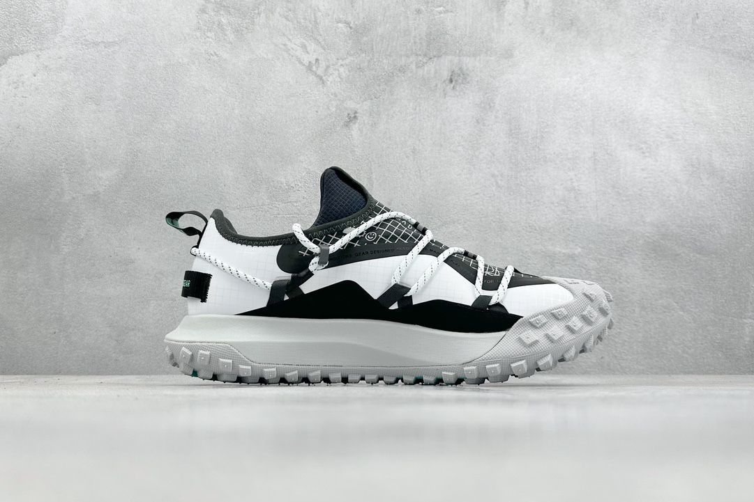 NIKE ACG MOUNTAIN FLY LOW SE White and Black