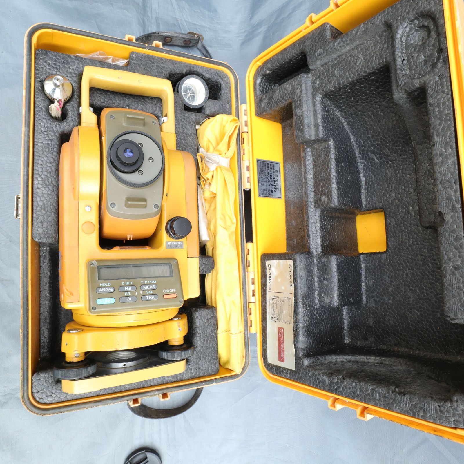 ジャンク トプコン TOPCON トータルステーションセット CS-102F 測定器 爆買い，高品質 トプコンＧＴＳ－３１０Ⅱトータルステーションジャンク品