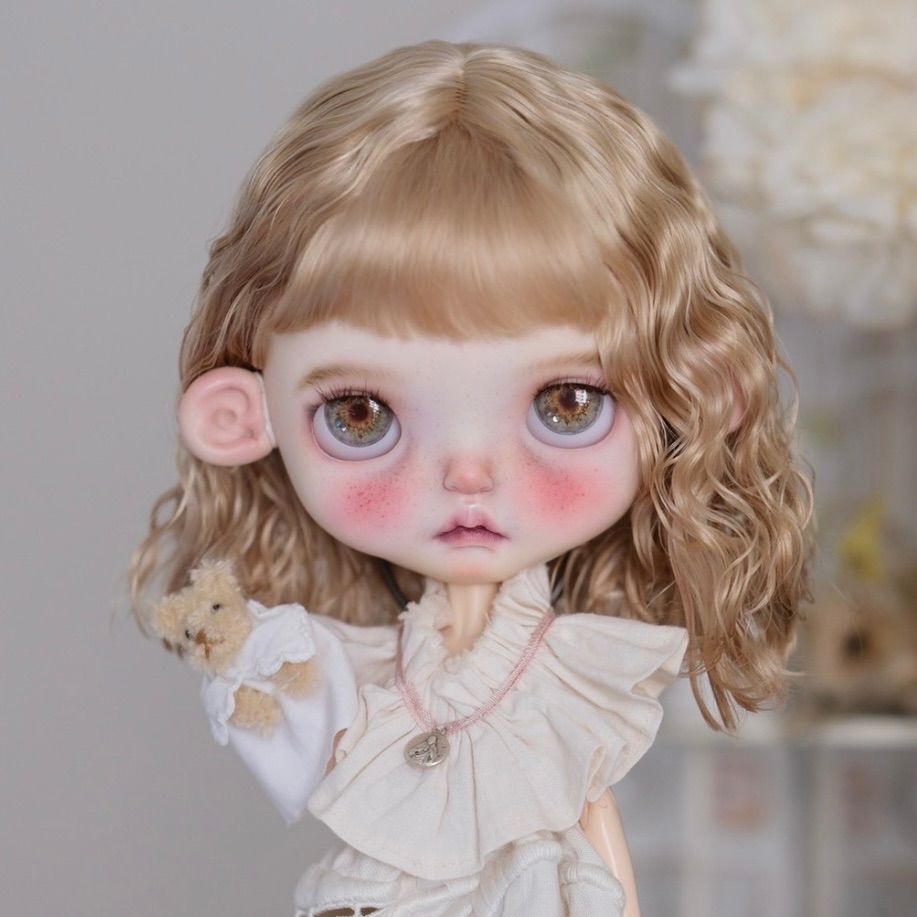 ブライス ウィッグ モヘアウィッグ 海外作家 ミディアム ウェーブ サーモン