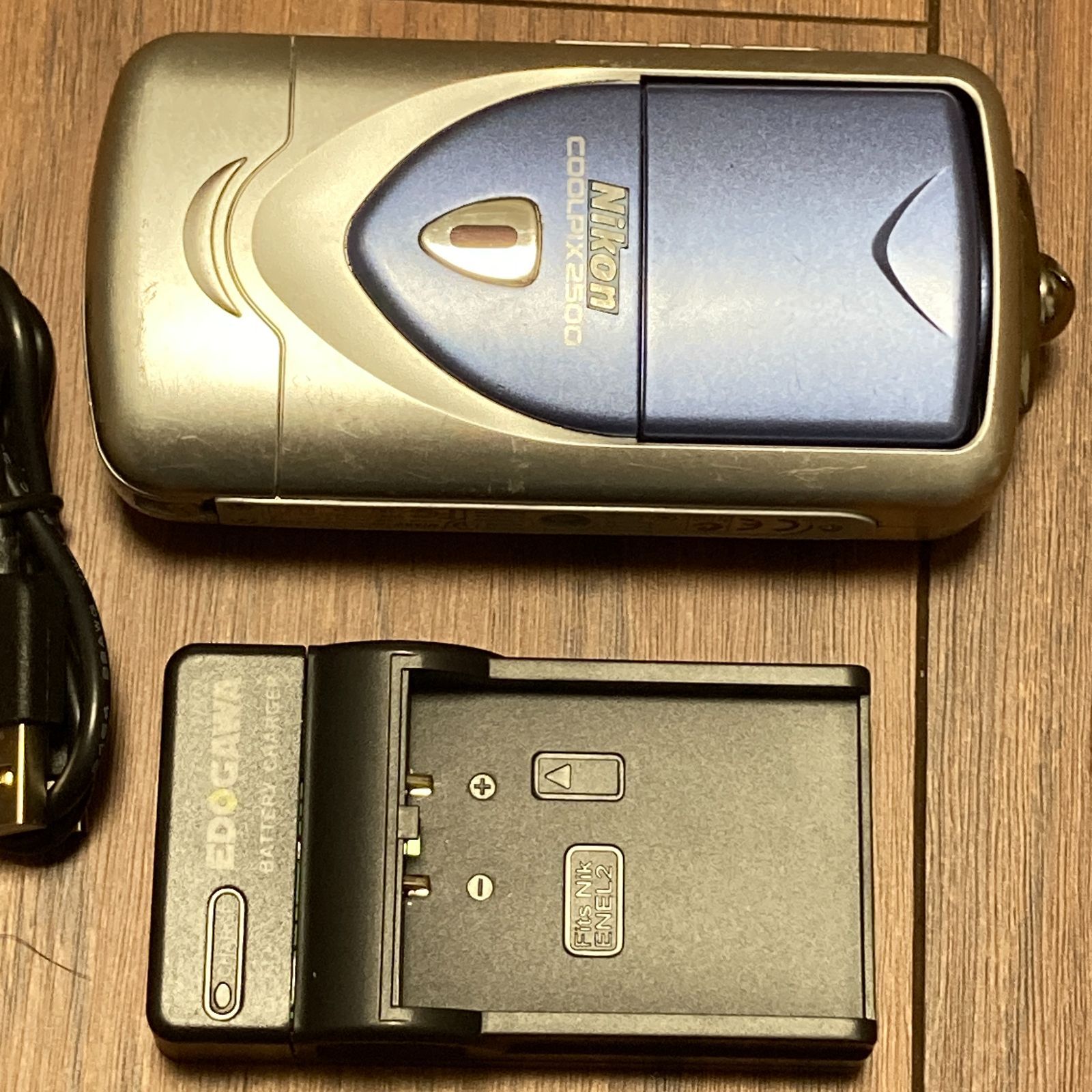 動作確認済み NIKON COOLPIX 2500 ニコン 互換充電器付属 コンパクト 