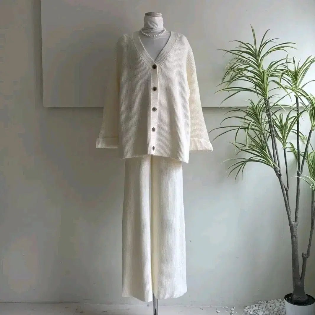 シックニットセットアップ カーディガン ニットパンツ 3COLOR