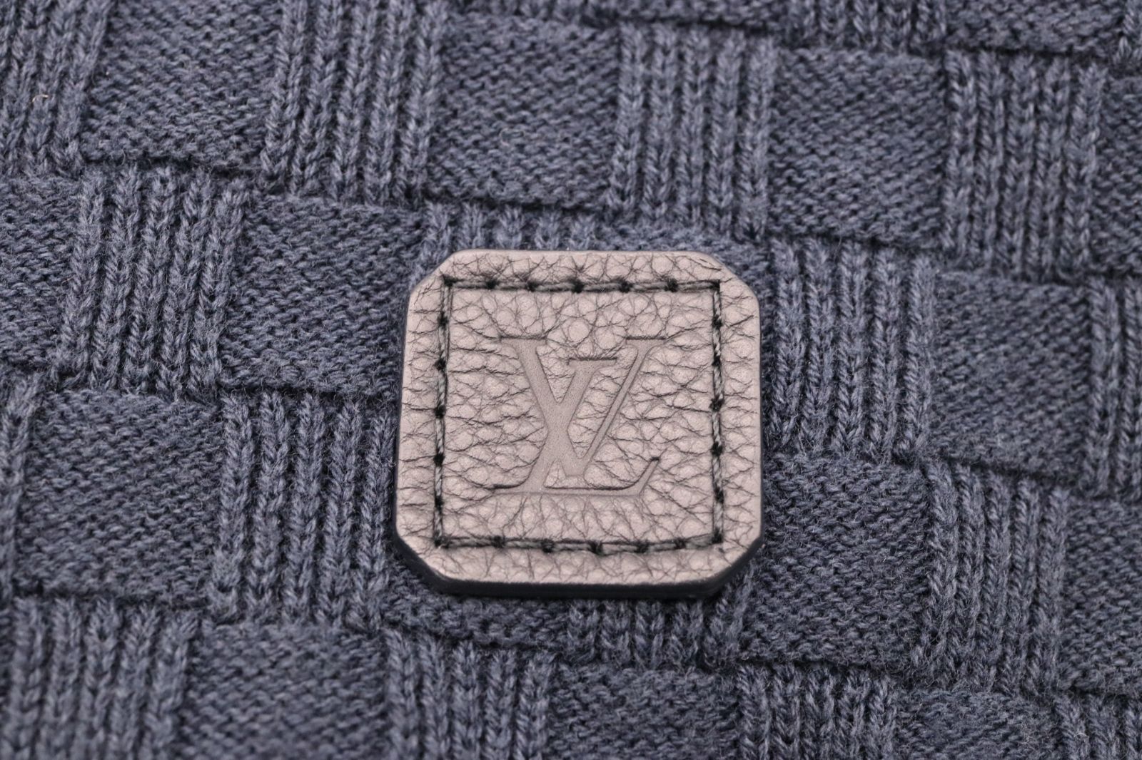 極美品　LOUIS VUITTON ドライバーズニット　刺繍LVロゴ　M ウール 極美品 LOUIS VUITTON ドライバーズニット 刺繍LVロゴ M ウール