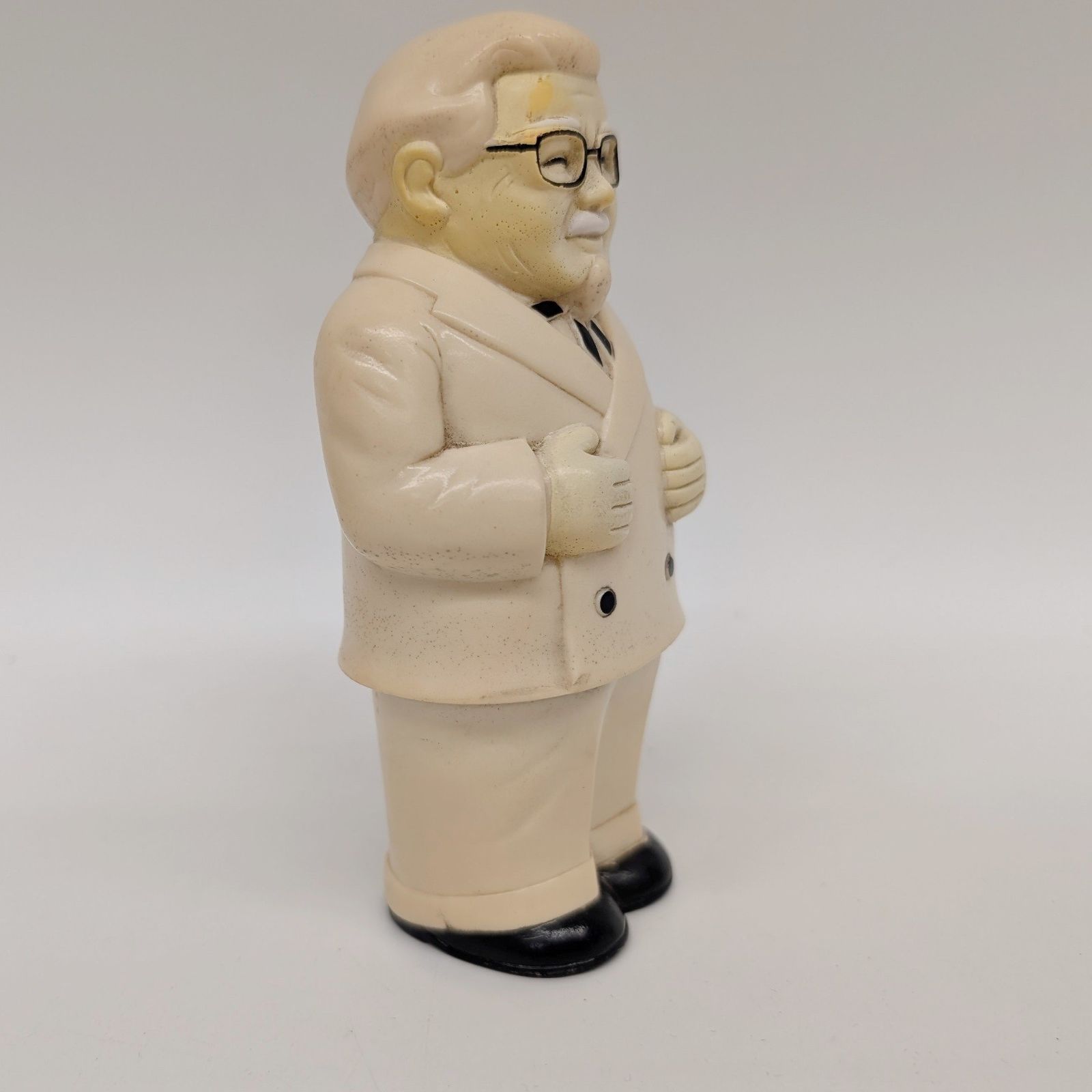 激レア昭和レトロ ケンタッキーKFC カーネルサンダースレジャーシート1993 カーネル・サンダース 貯金箱 ソフビ 昭和レトロ ケンタッキー