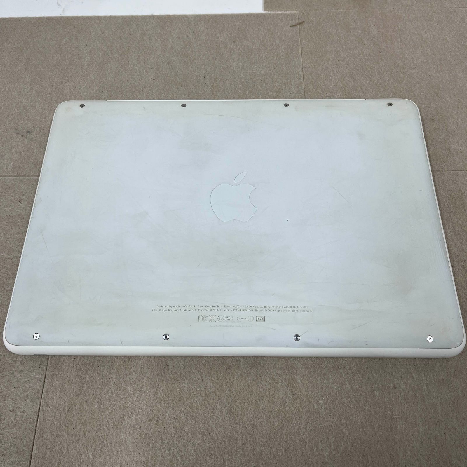 MacBook本体 MacBook Late 2009 MacBook unibody (late 2009) - pierwsze zdjęcia najnowszego